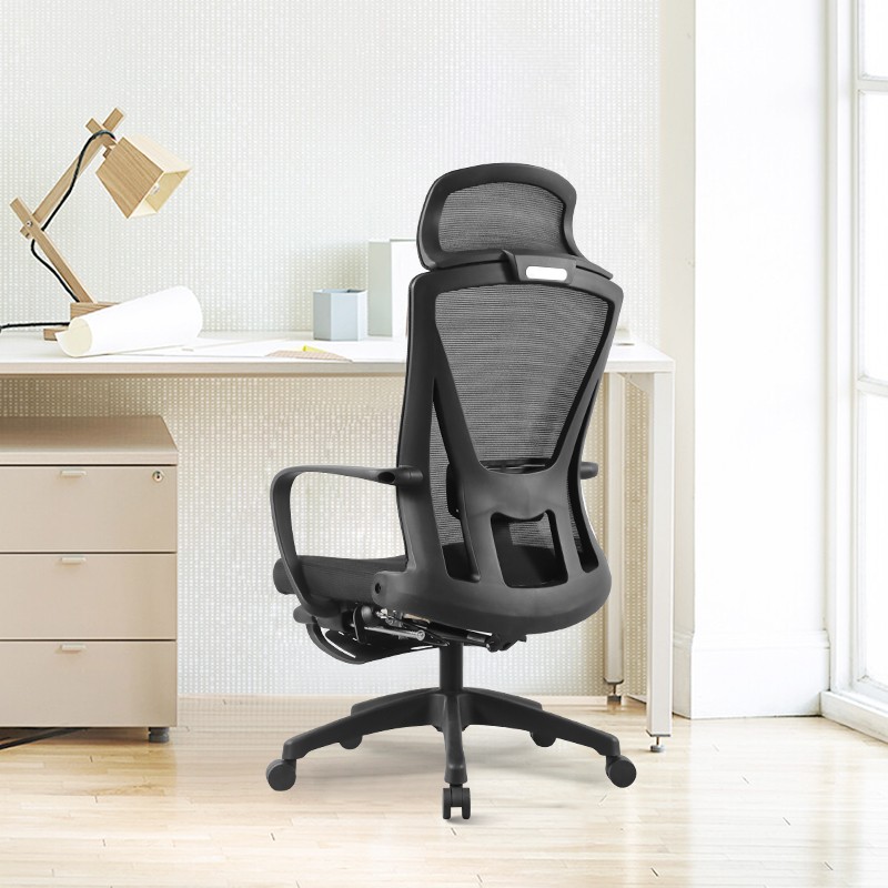 Ергономічне офісне крісло